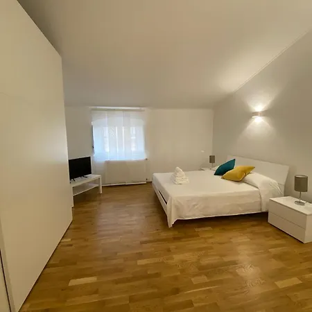 La Casa Di Lello Appartement *